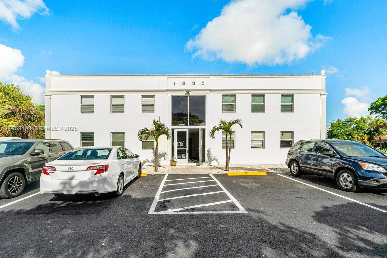 1530 Crescent Circle, West Palm Beach, FL 33403, West Palm Beach
