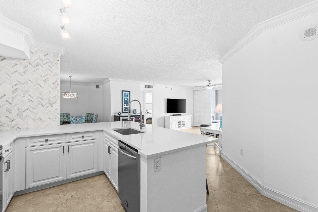 3606 S Ocean Boulevard 604, Highland Beach, FL 33487 photo 5