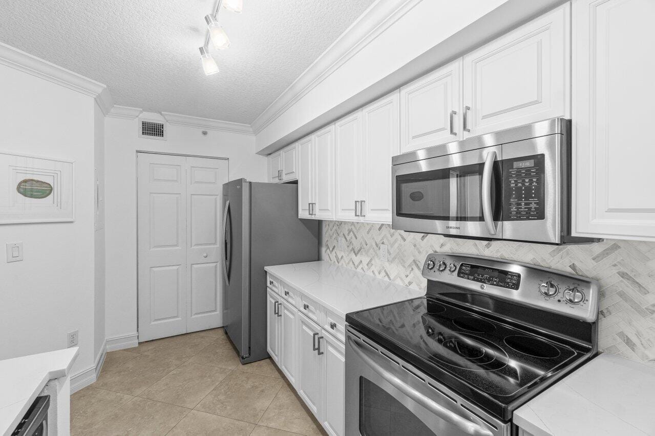 3606 S Ocean Boulevard 604, Highland Beach, FL 33487 photo 7