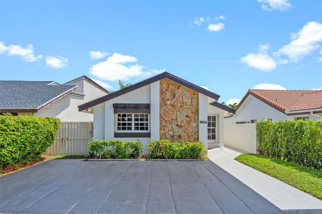 9034 SW 6th Street, sold in Bilbao Estates, Miami, FL