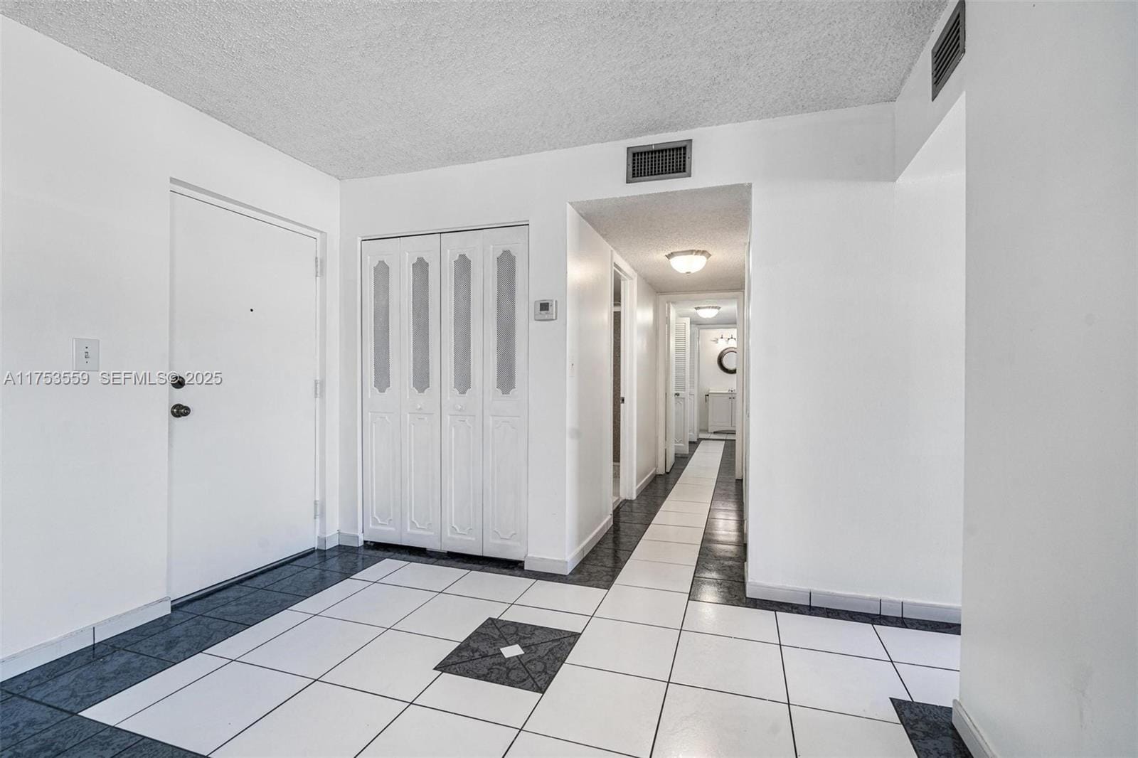 7300 Wayne Avenue 317 — photo 7