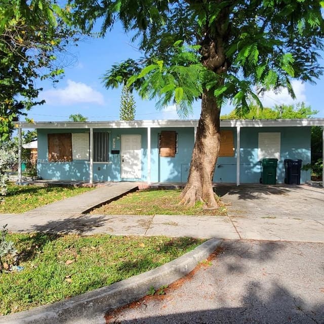 1461 NW 2nd Court, sold in Coral Bay Manor, Florida City, FL