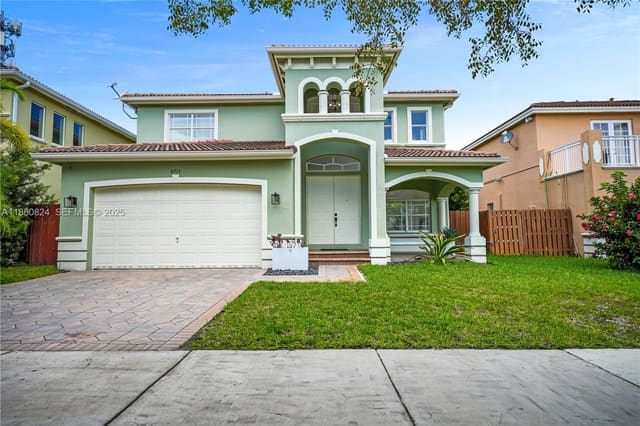 8913 SW 206th Street, sold in Cantamar, Cutler Bay, FL