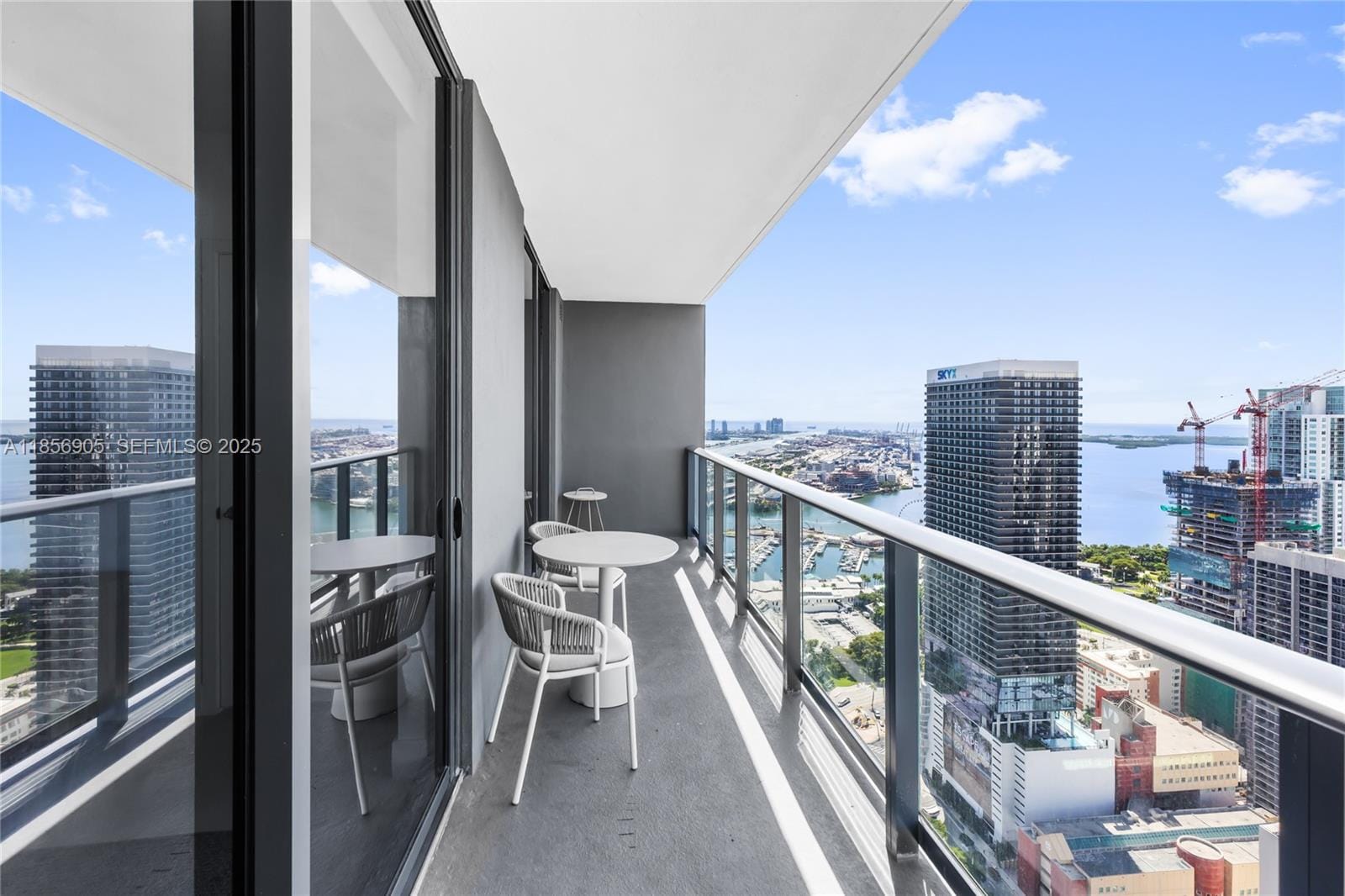 601 NE 1st Avenue 4607, Miami, FL 33132 photo 18