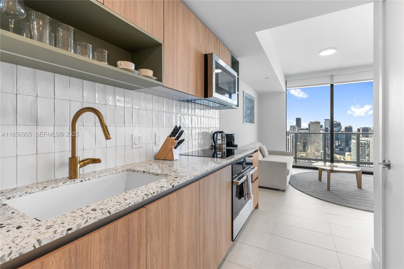 601 NE 1st Avenue 4607 — photo 8
