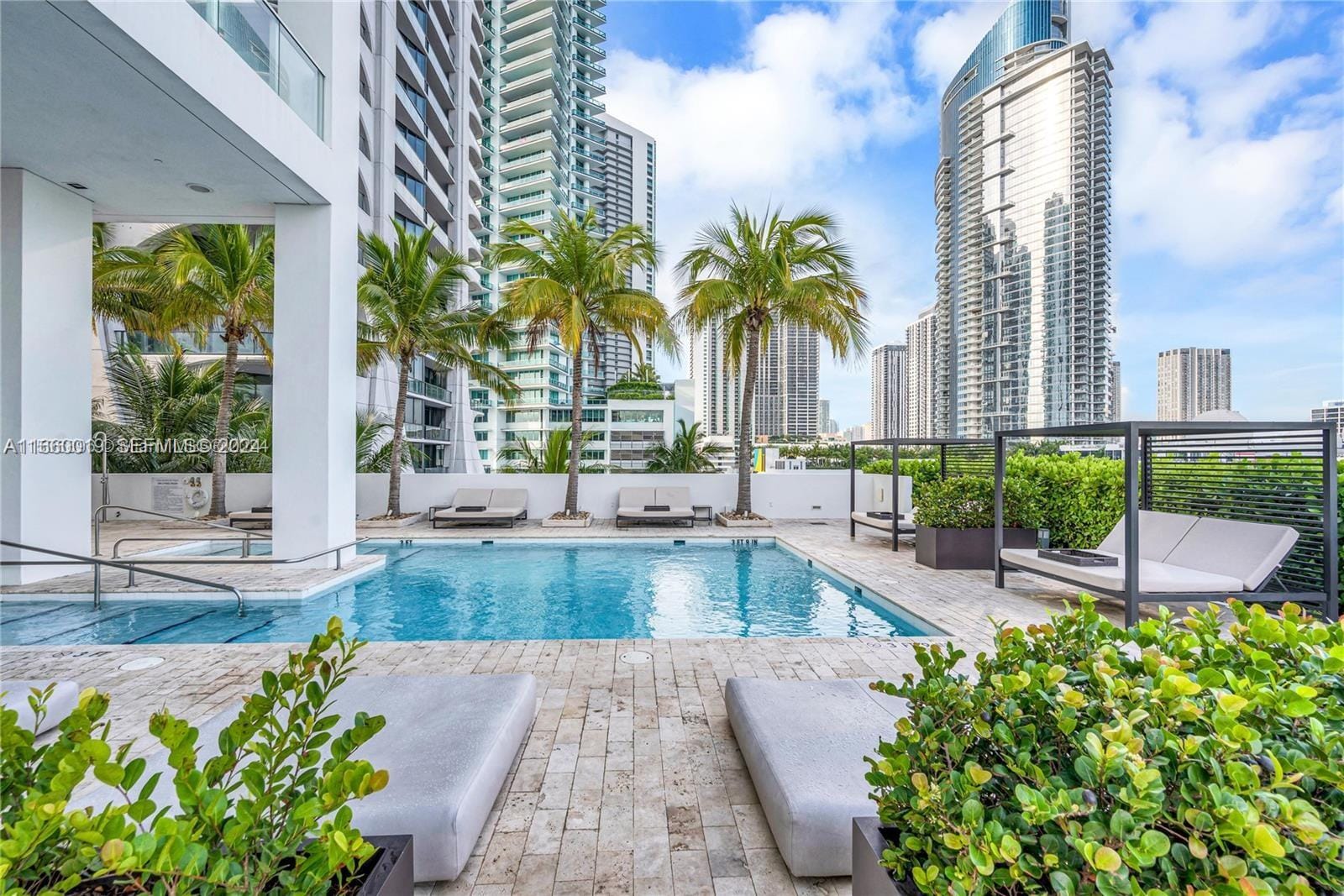 1040 Biscayne Boulevard 2607 — photo 10