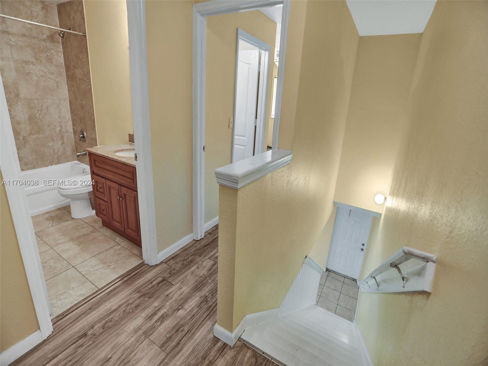 421 NW 40th Court, Oakland Park, FL 33309 photo 11