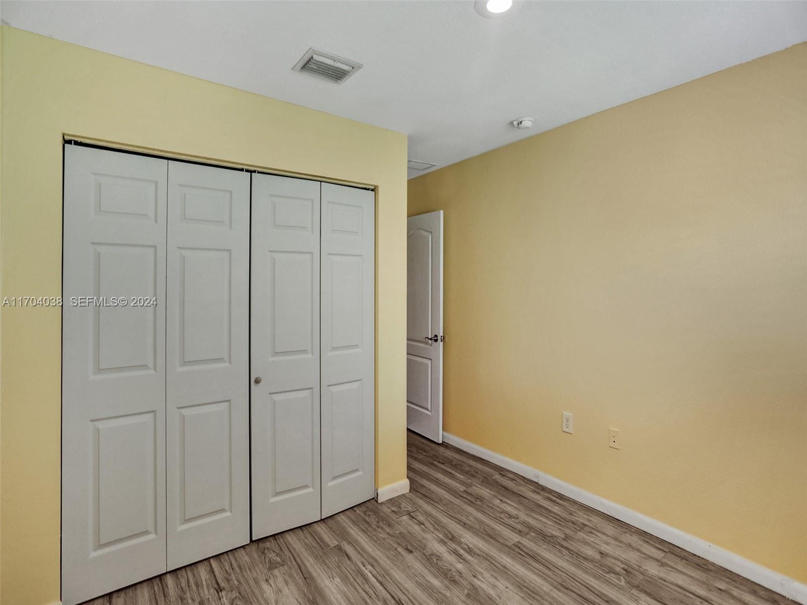 421 NW 40th Court, Oakland Park, FL 33309 photo 14