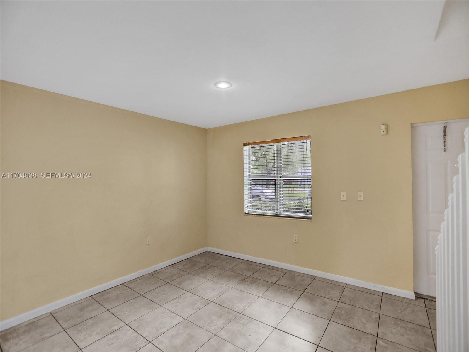 421 NW 40th Court, Oakland Park, FL 33309 photo 16