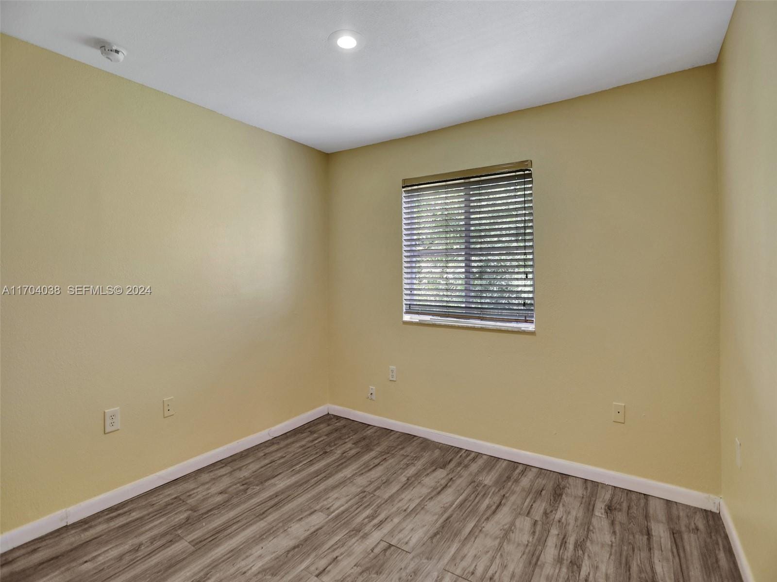 421 NW 40th Court, Oakland Park, FL 33309 photo 18