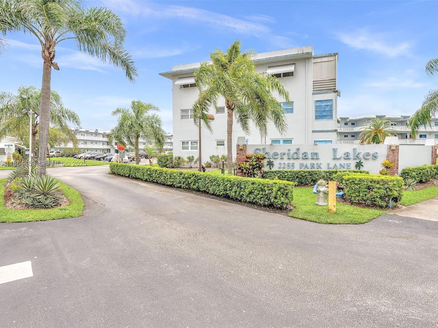 2300 Park Lane 105, Hollywood, FL 33021, Hollywood