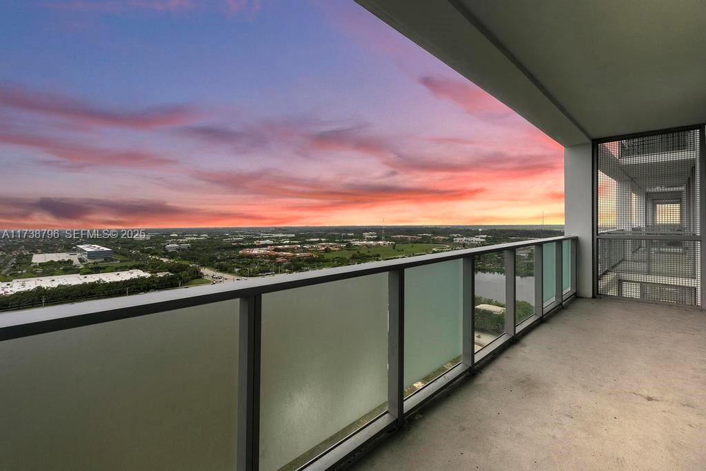 2000 Metropica Way 2307 — photo 2