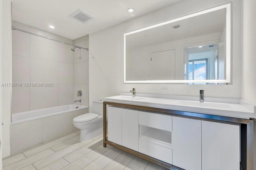 2000 Metropica Way 2307, Sunrise, FL 33323 photo 17