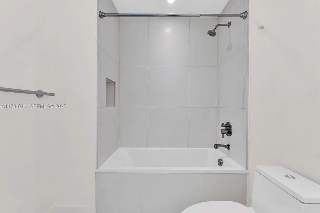 2000 Metropica Way 2307, Sunrise, FL 33323 photo 18