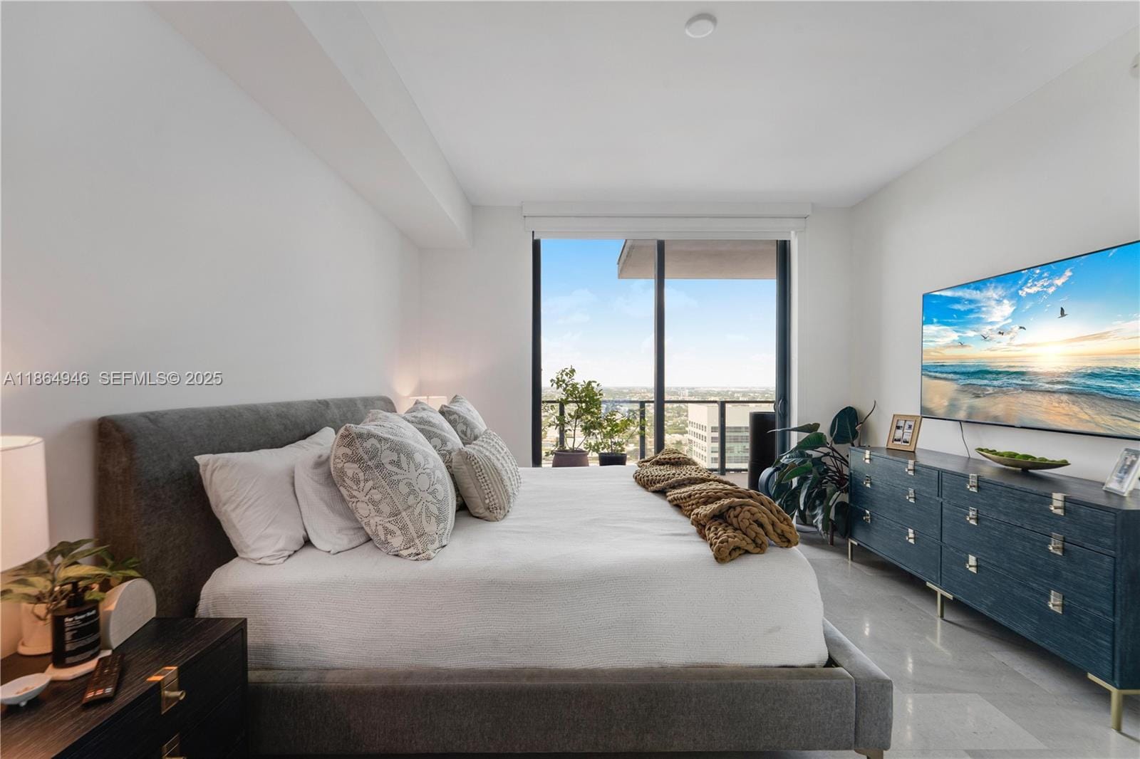 88 SW 7th Street 2910 — photo 12