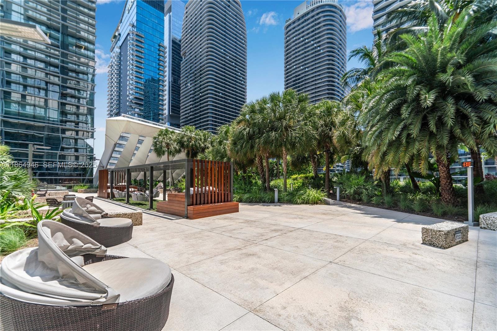 88 SW 7th Street 2910, Miami, FL 33130 photo 22