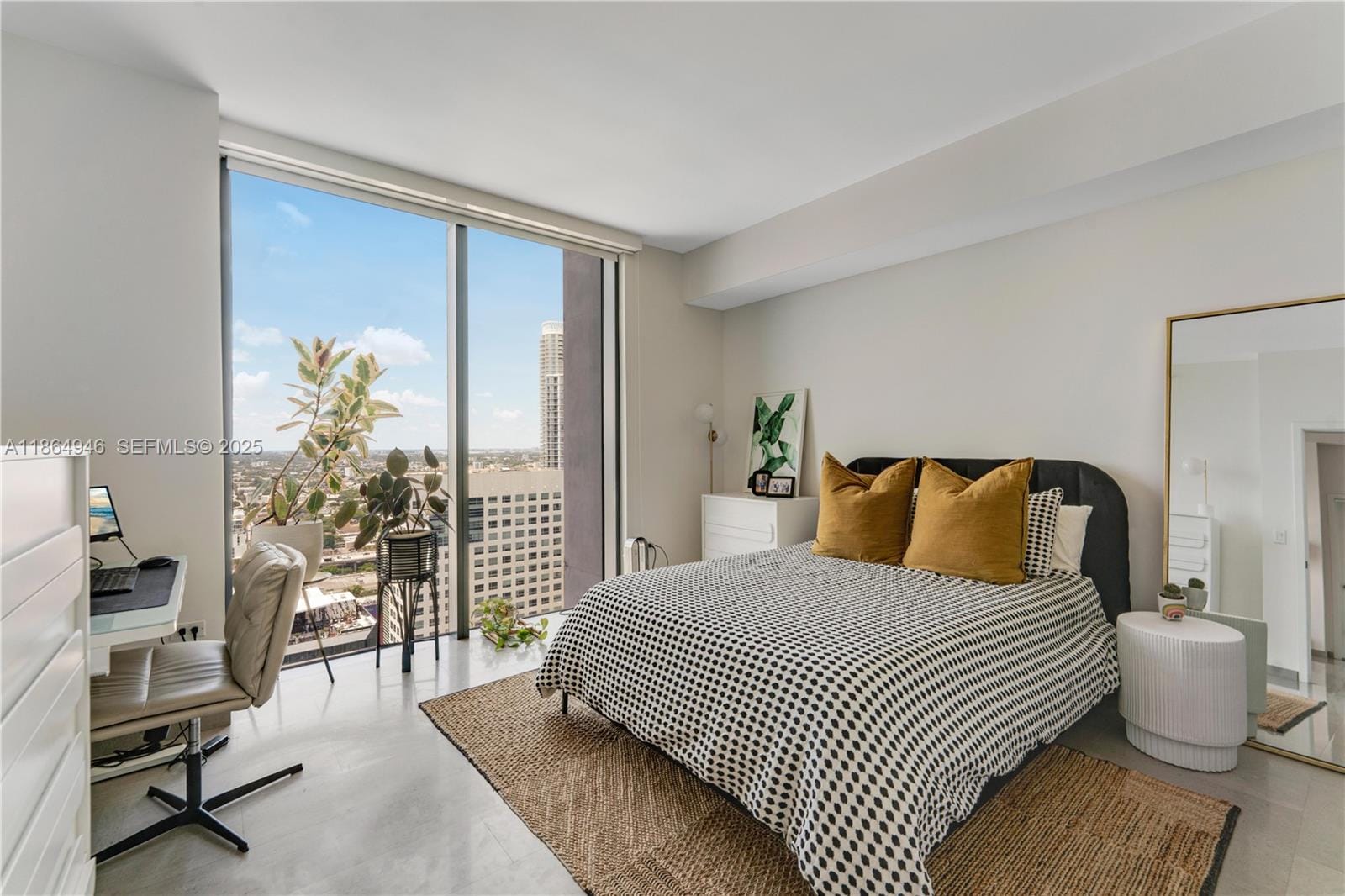 88 SW 7th Street 2910 — photo 8