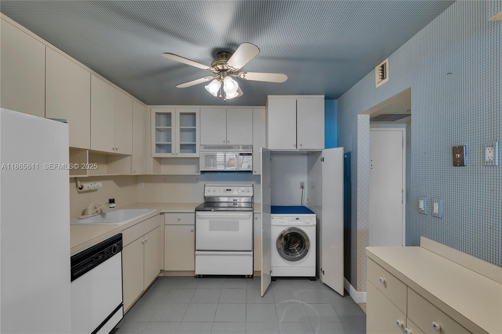 1901 Brickell Avenue B1912, Miami, FL 33129 photo 16