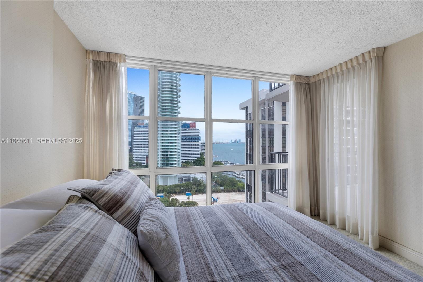 1901 Brickell Avenue B1912, Miami, FL 33129 photo 20