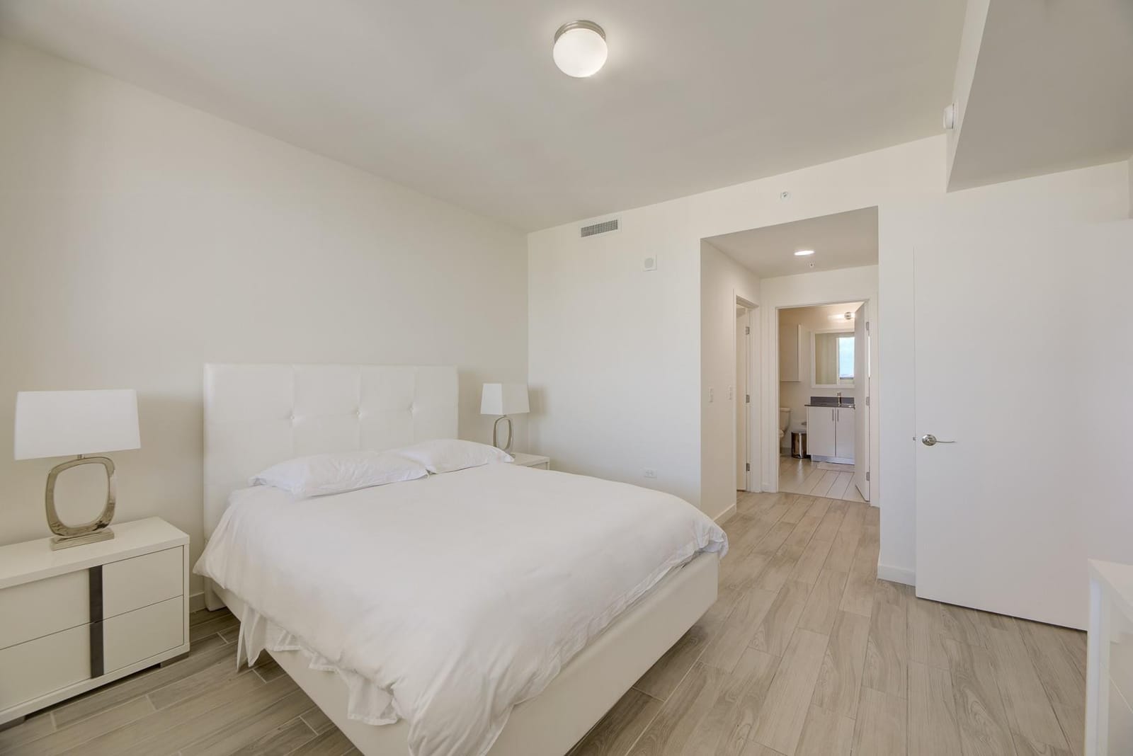 999 SW 1st Avenue 2913, Miami, FL 33130 photo 16