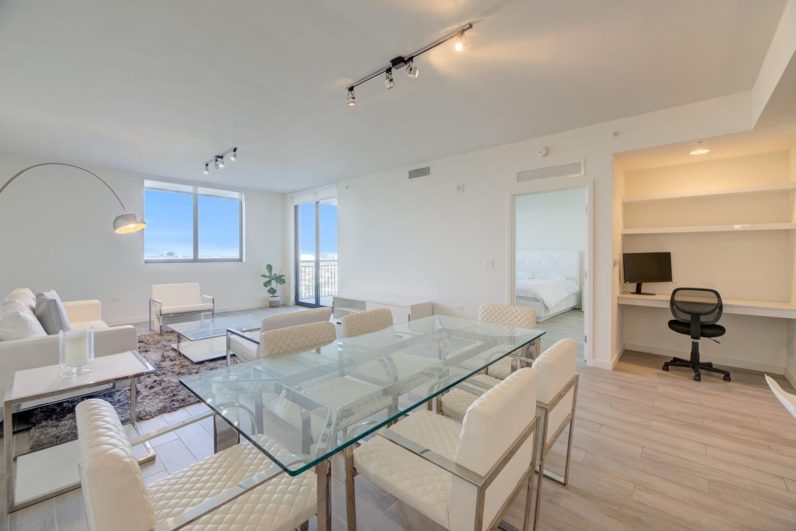 999 SW 1st Avenue 2913 — photo 6