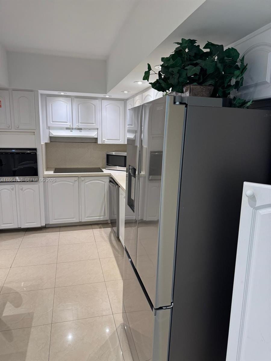 3801 S Ocean Drive 14V — photo 9