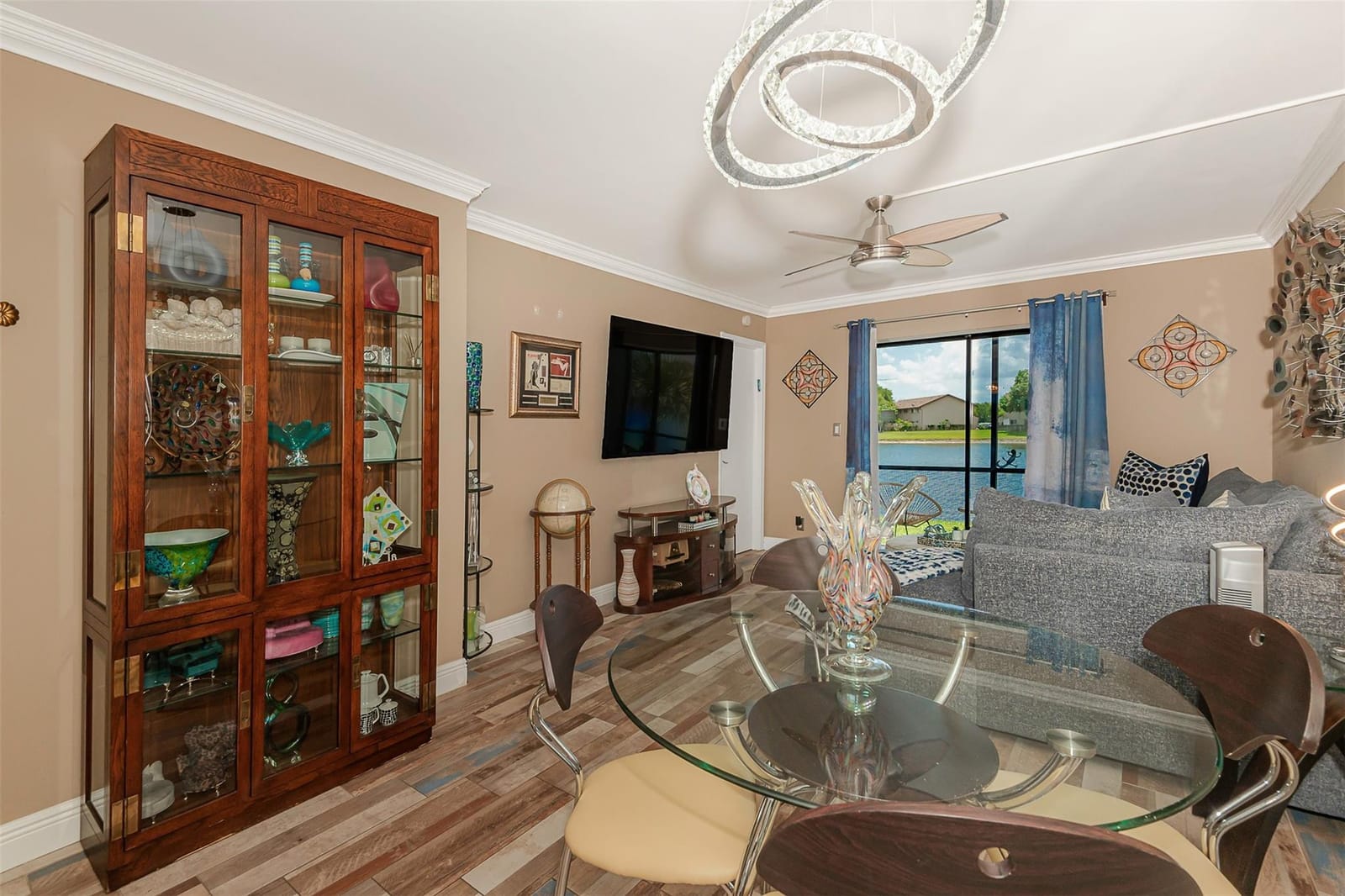 9884 Nob Hill Court 9884 — photo 4