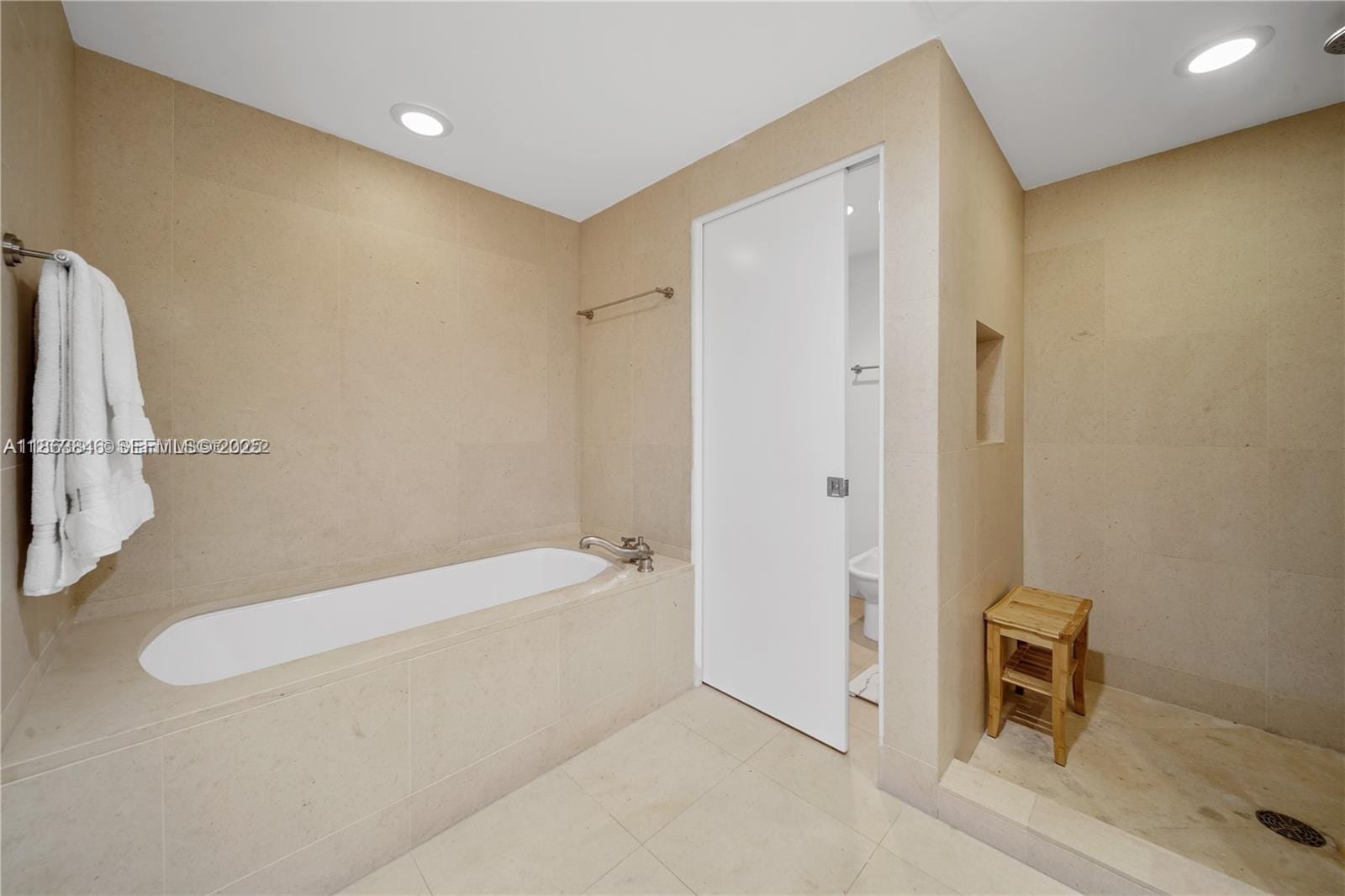 6899 Collins Avenue 808, Miami Beach, FL 33141 photo 25