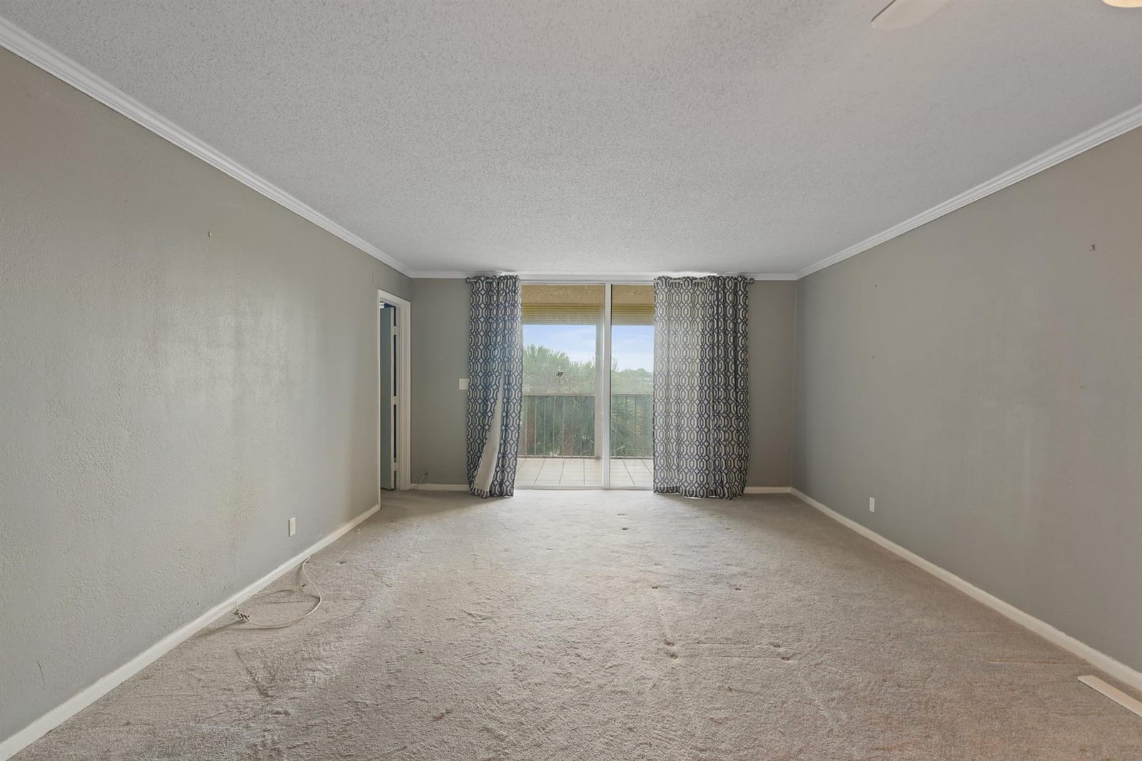 4550 NW 18th Avenue 301 — photo 6