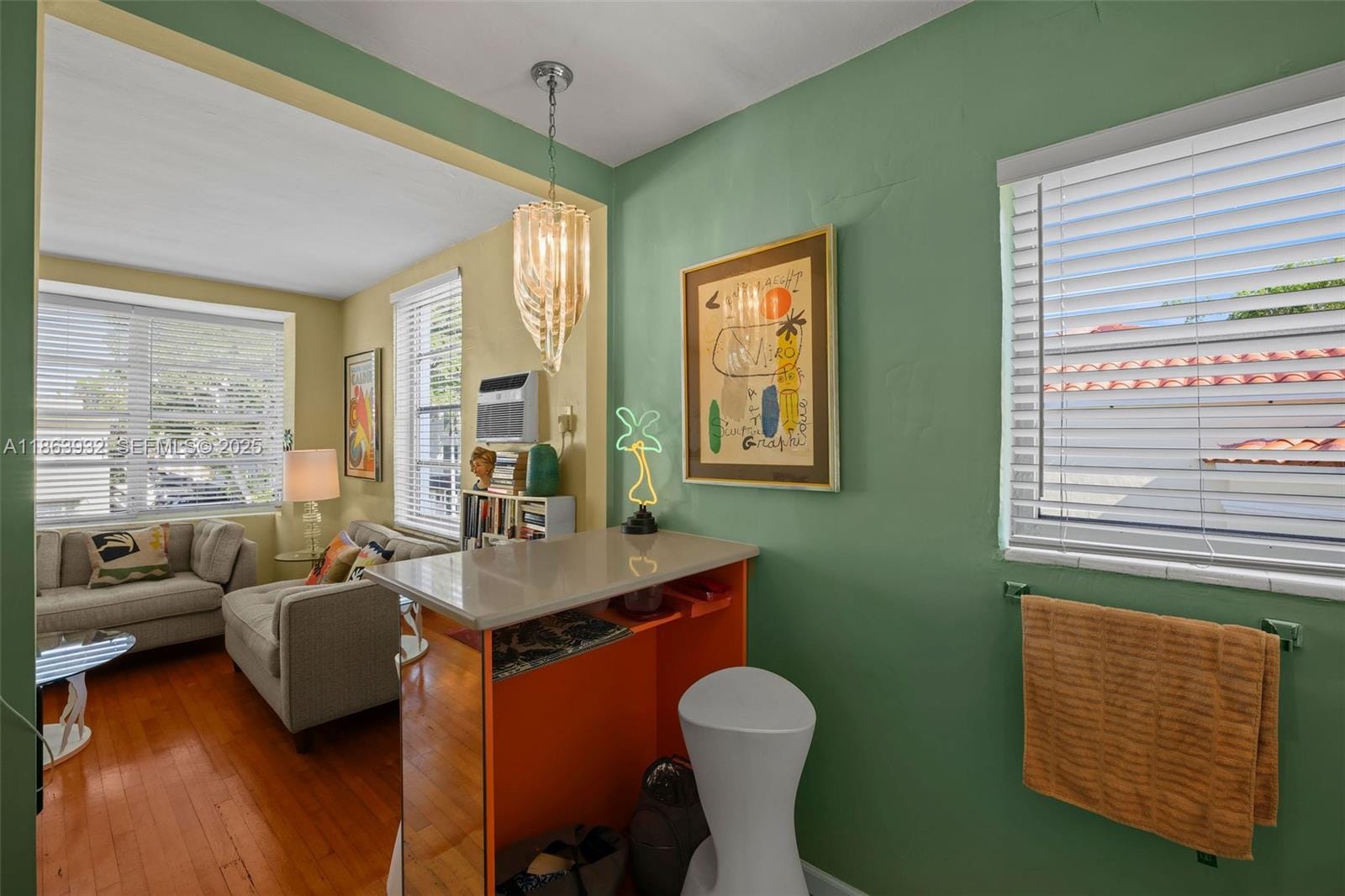 1525 Meridian Avenue 202 — photo 11