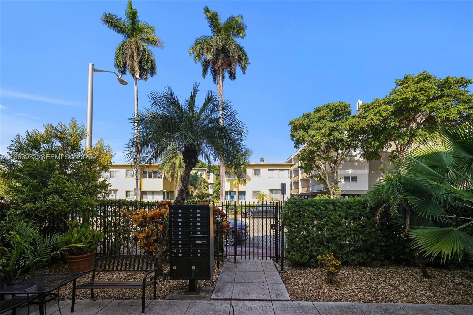 1525 Meridian Avenue 202, Miami Beach, FL 33139 photo 22