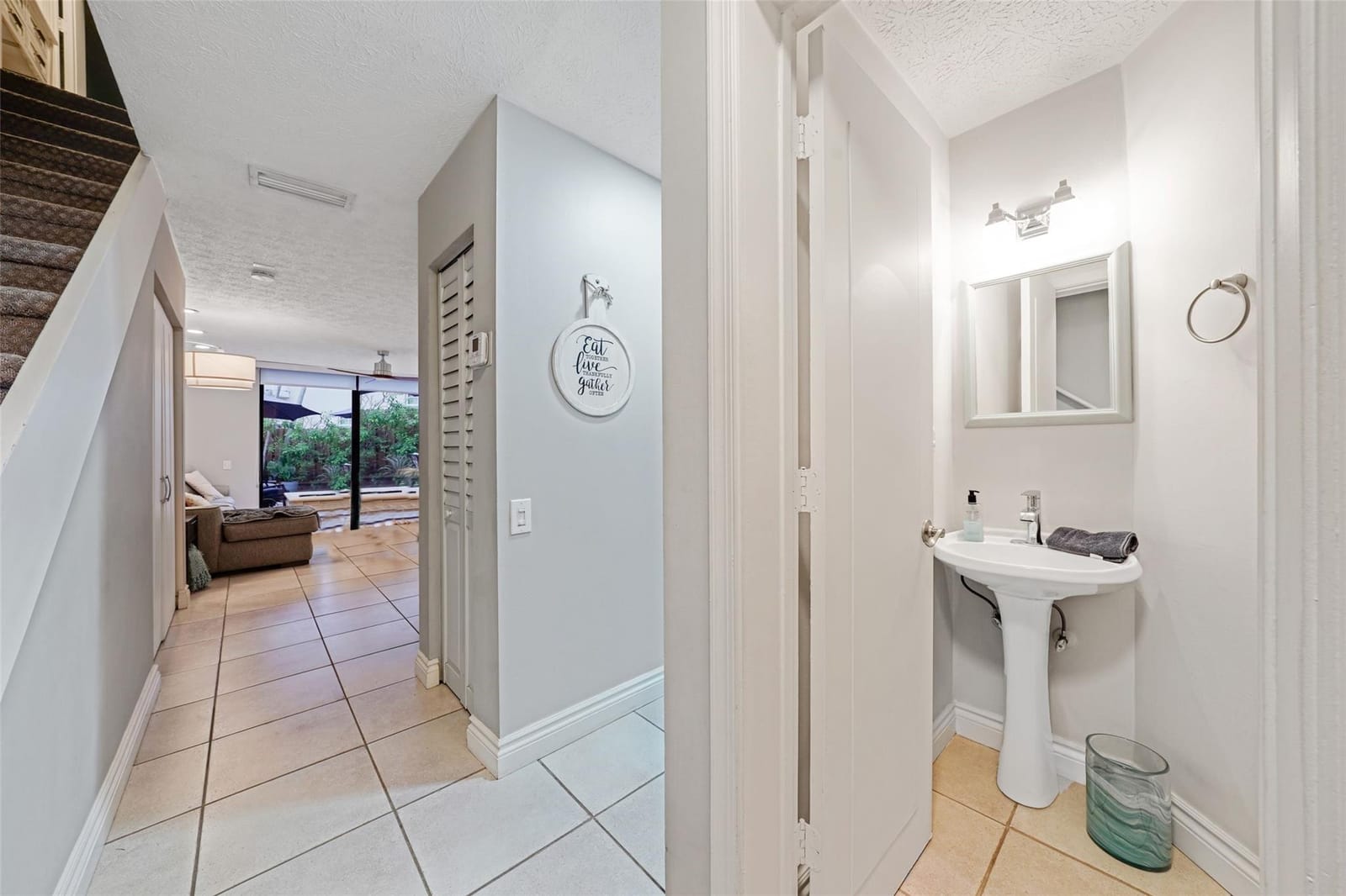 1415 Miami Road H — photo 2