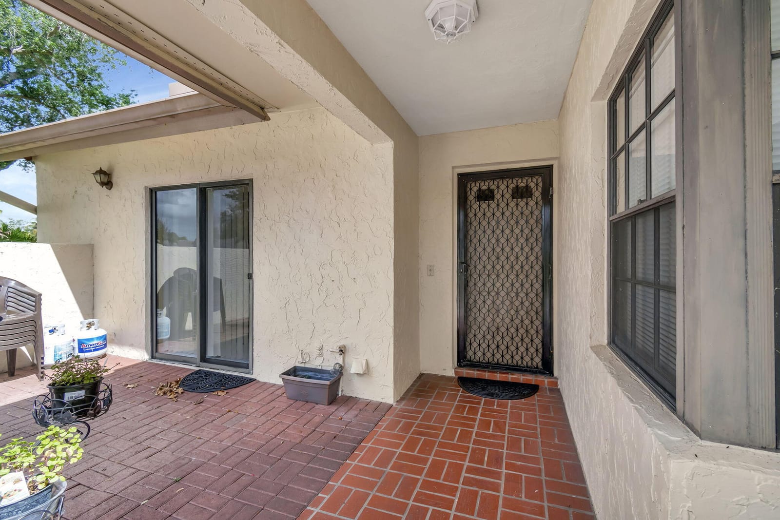 5531 Parkwalk Circle E — photo 4