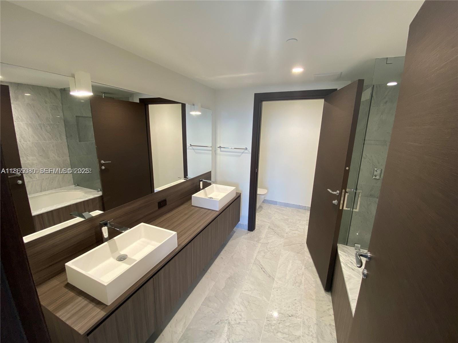 1000 Brickell Plaza 3010, Miami, FL 33131 photo 5