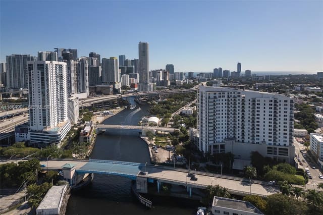 10 S River Drive 1001, sold in Neo Condo, Miami, FL