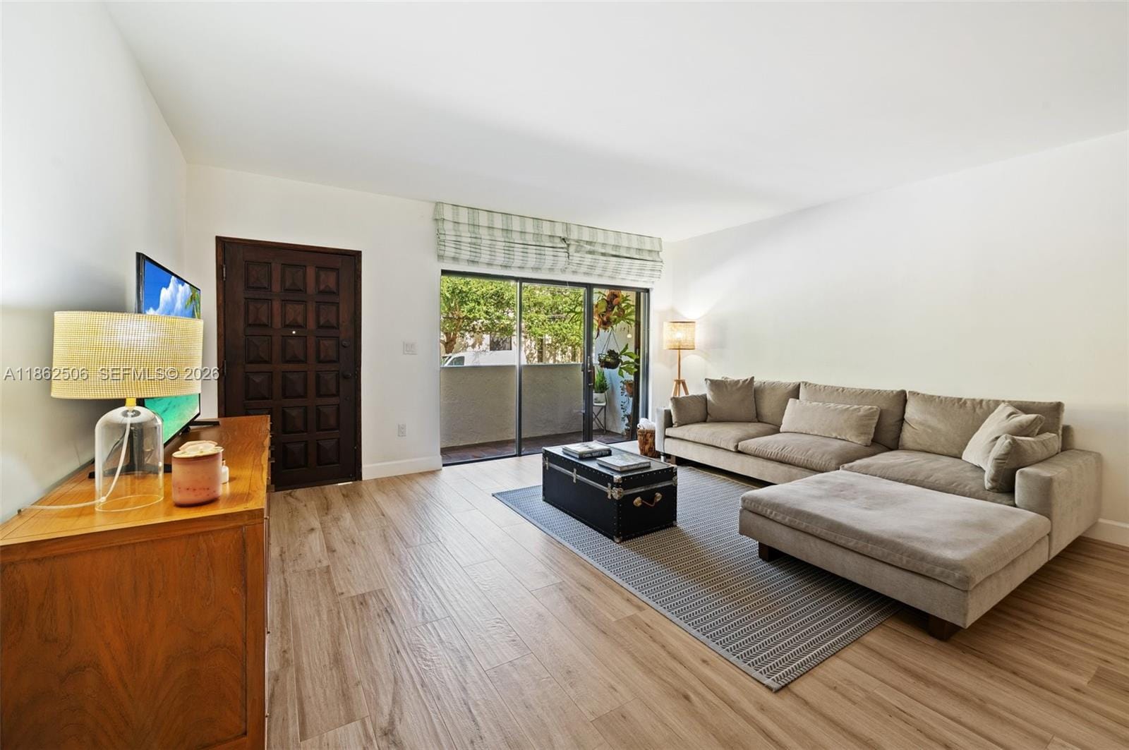 2600 Cardena Street 11 — photo 5