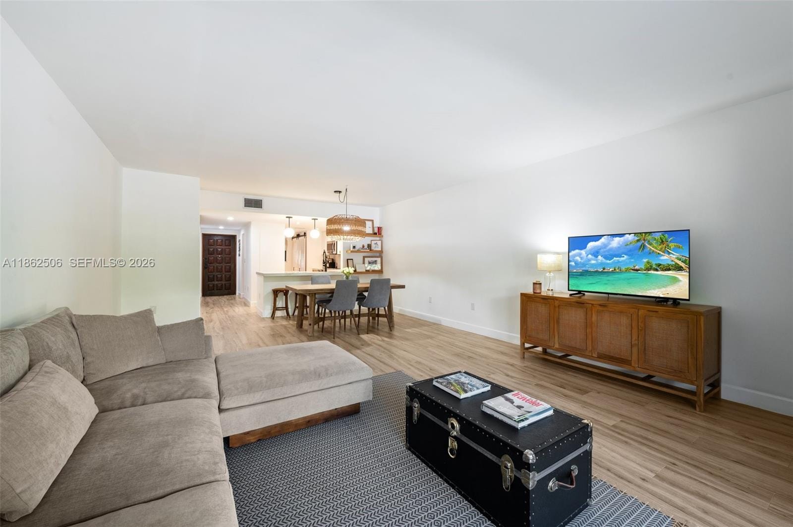 2600 Cardena Street 11 — photo 6