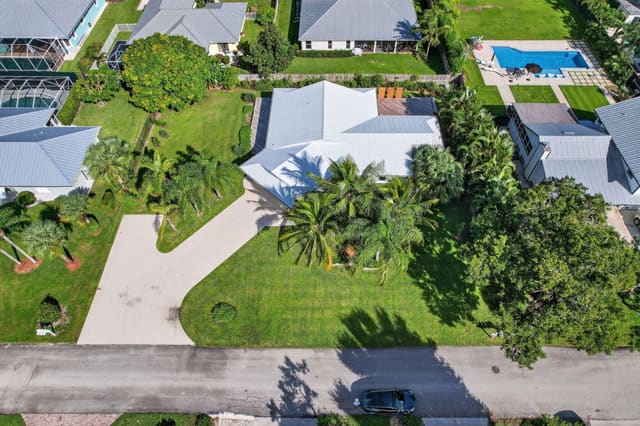 5273 SE Tall Pines Way, sold in Tall Pines, Stuart, FL