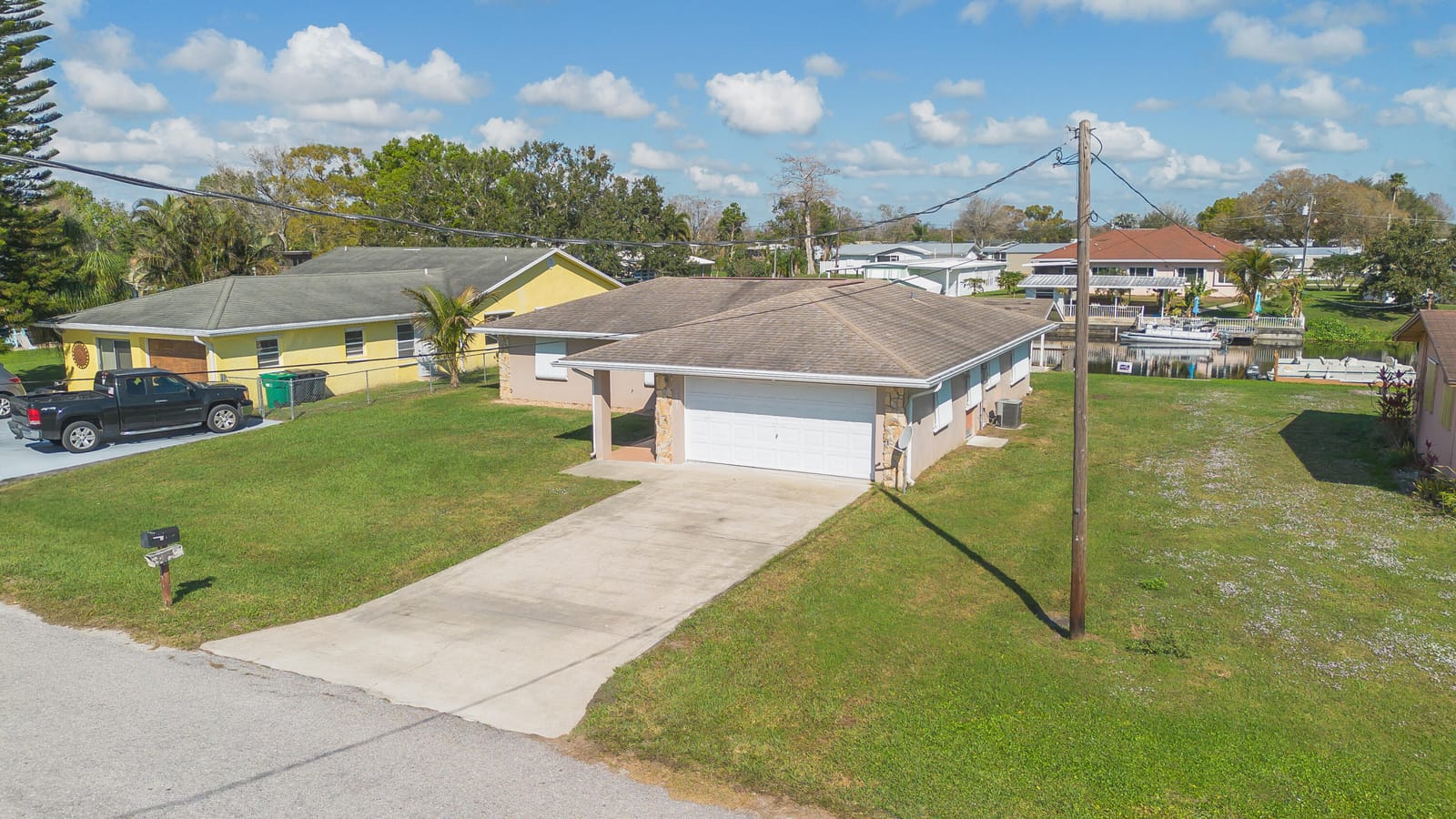 2907 SE 21st Court, Okeechobee, FL 34974 photo 2
