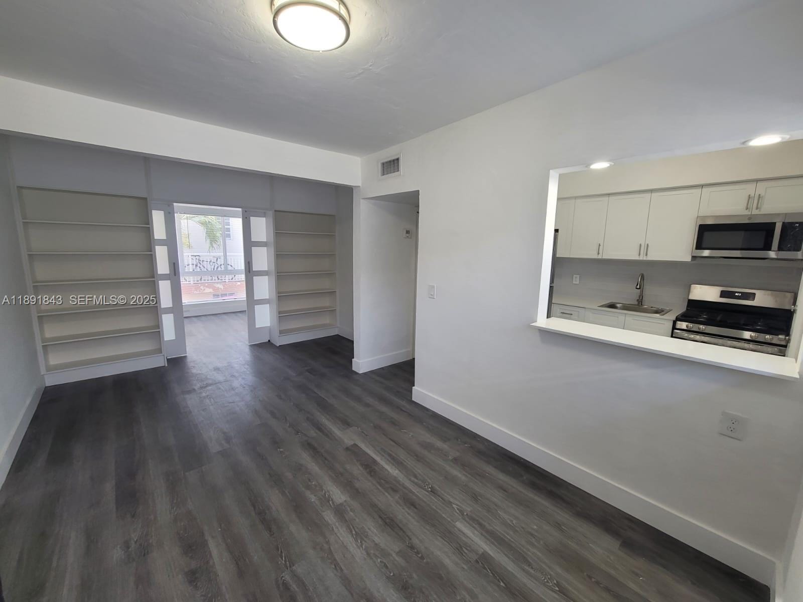 7435 Byron Avenue — photo 11