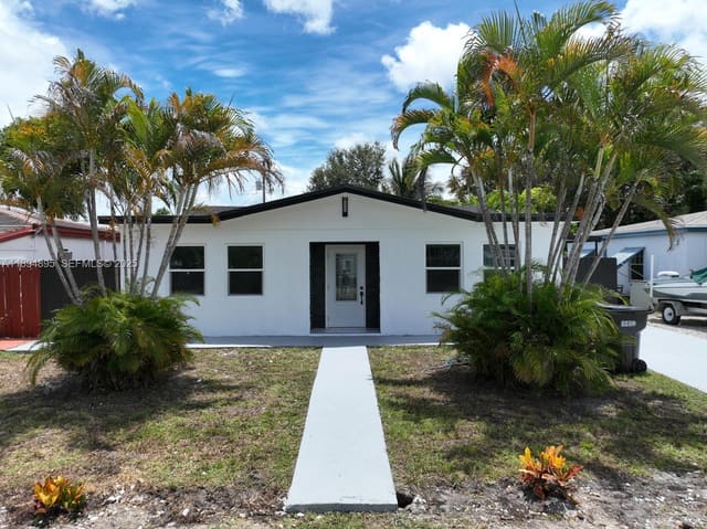1782 NE 175th Street, sold in Fulford By Sea Sec E, North Miami Beach, FL