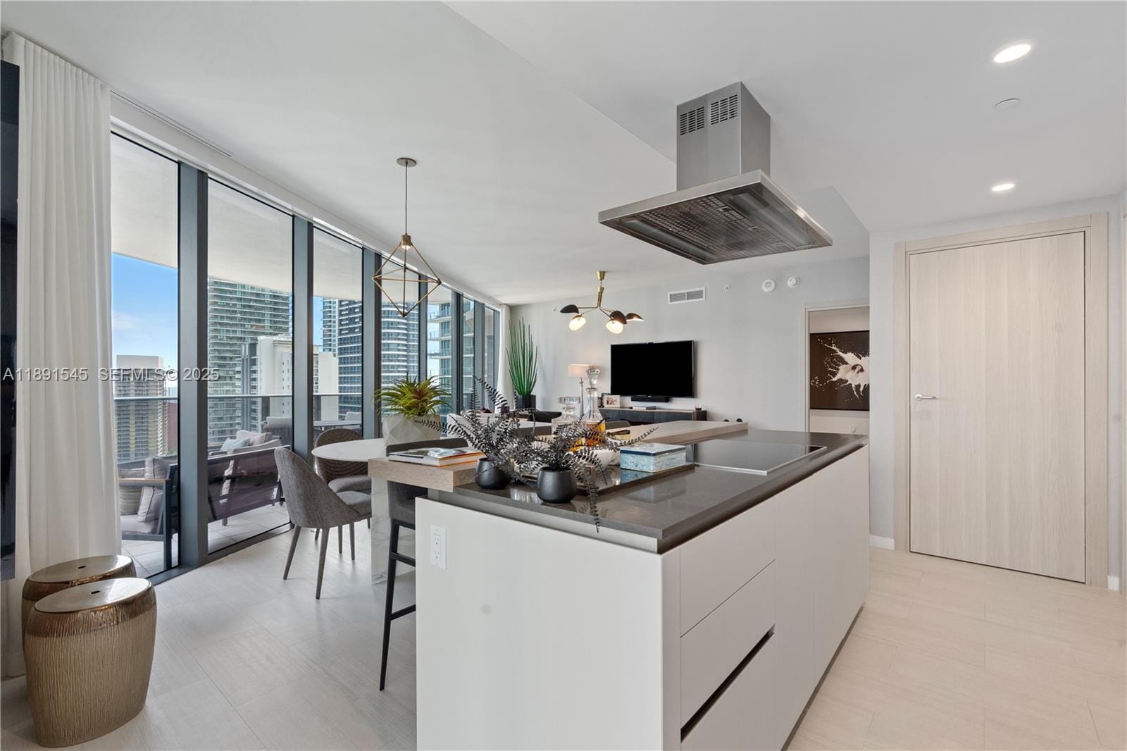 1000 Brickell Plaza 3401 — photo 7