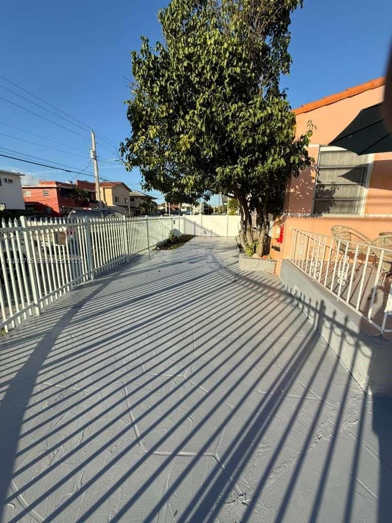 300 NW 13th Avenue — photo 3