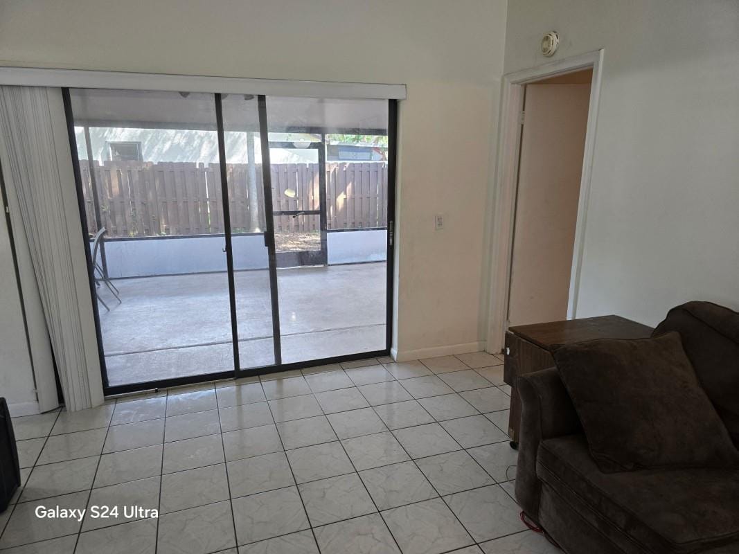 1581 NW 98th Terrace — photo 6