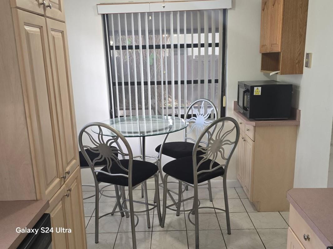 1581 NW 98th Terrace — photo 9