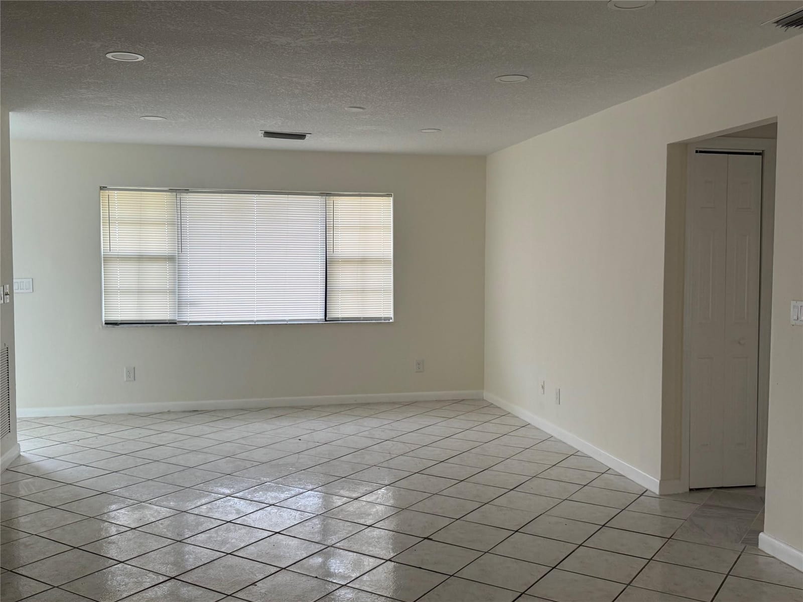 321 W 21st Street, Riviera Beach, FL 33404 photo 16