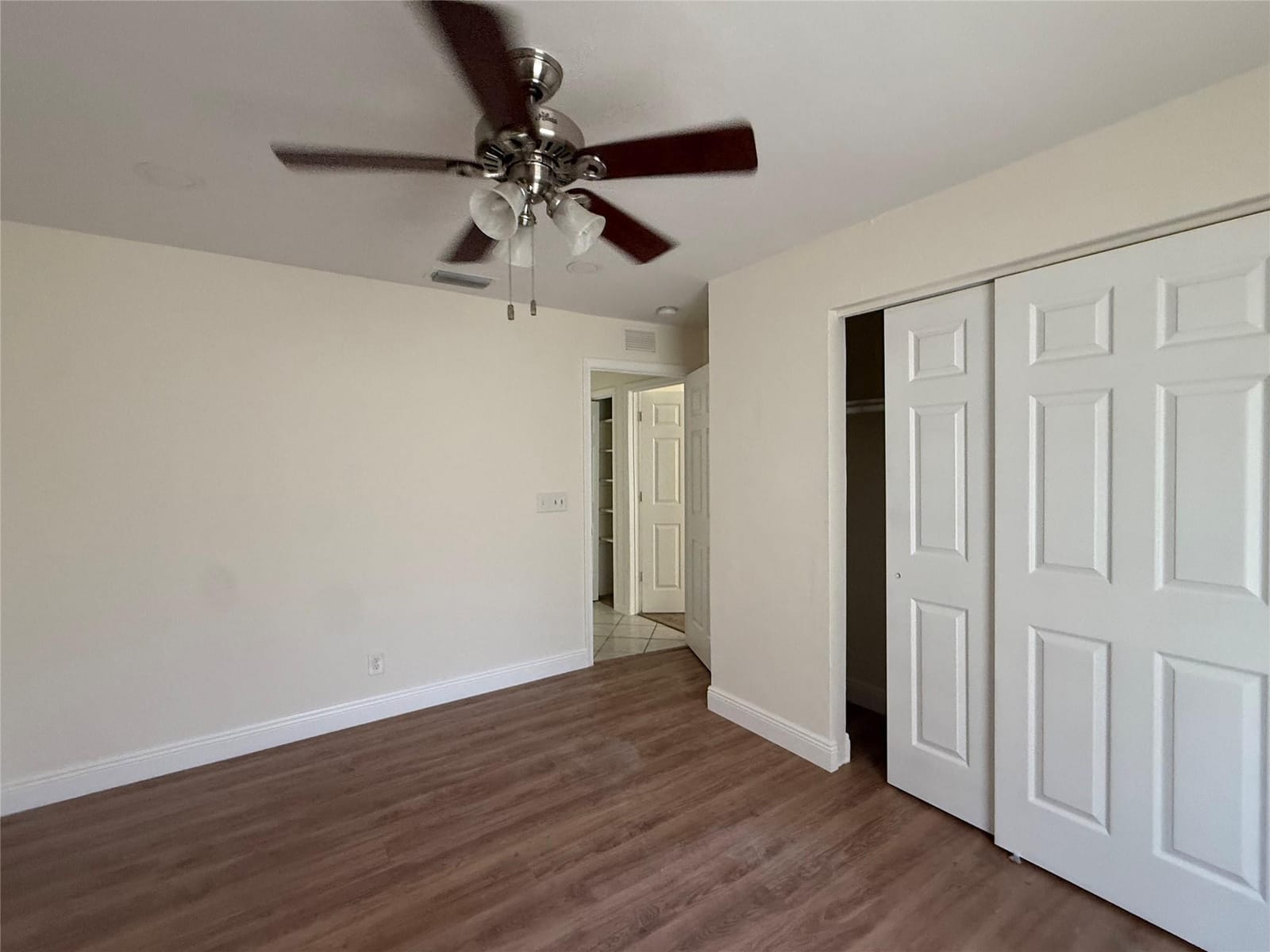 321 W 21st Street — photo 9