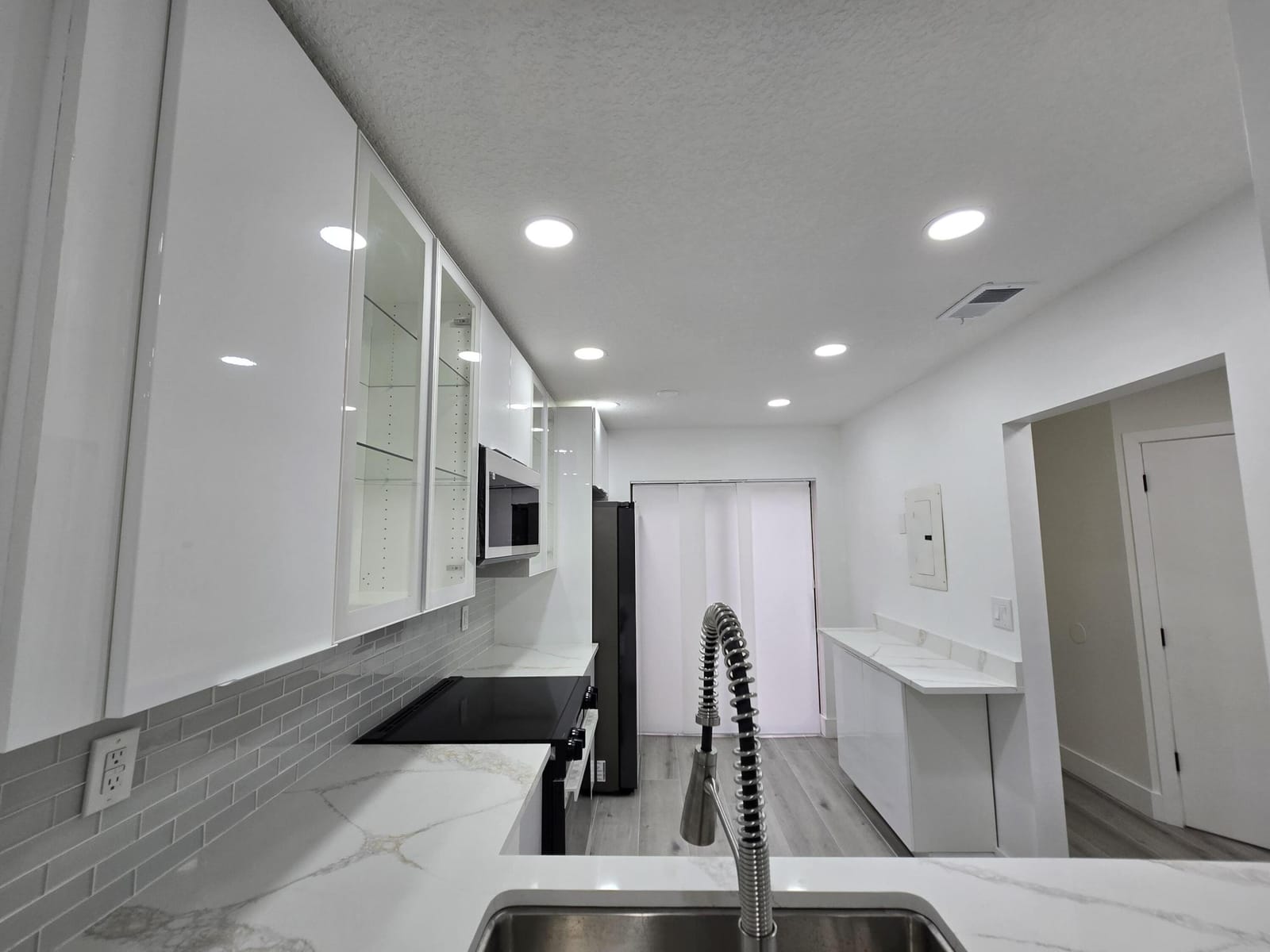 4308 Carambola Circle N — photo 3