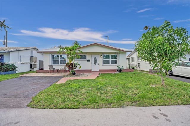 4577 NW 16th Terrace, Tamarac, FL 33309