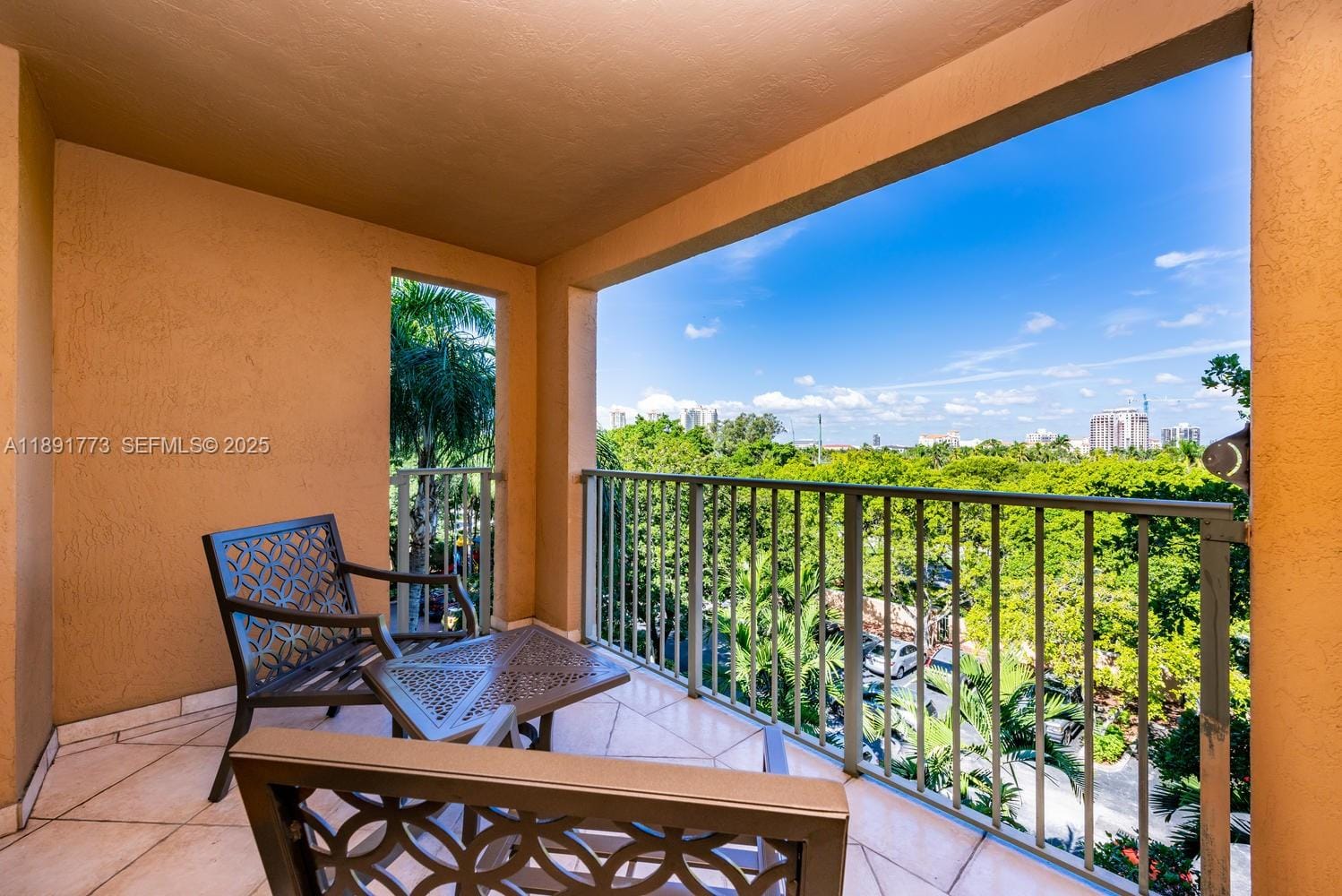 19801 E Country Club Drive 4501, Aventura, FL 33180 photo 13
